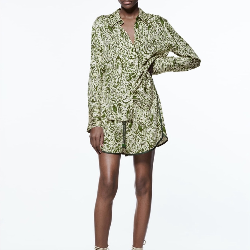 Zara Satin Printed (Set) blouse & shorts